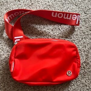 Lululemon belt bag
